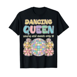 Queen Young and Sweet Only 17 Retro Dancing 17th Birthday T-Shirt