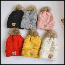 White Fang CZ494 Hat, Bear, Stylish, Snow, Camping, Knit Hat, Bonbon, Outdoors, Boys, Girls, Kids, red