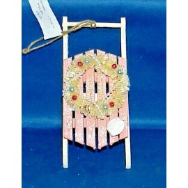 Gerson WOODEN SLED PINK CREAM W/BOTTLE BRUSH WREATH CHRISTMAS ORNAMENT   MUST SEE