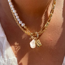 Layered Necklaces for Women Chunky Charm Necklace Dainty Gold Pearl Coin Pendant Necklaces Boho Jewelry Summer Outfits Women Trendy 2024 Gold