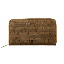 retrostiel Stylish Cork Wallet for Women - Handmade, Vegan Cork Wallet with Coin Compartment, Lightweight & Sustainable in Brown
