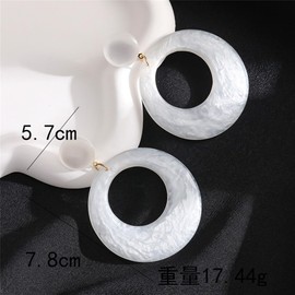 CHUNYANAN Boho Elegant Retro Simple Acrylic White Geometric Square Hollow Earrings for Women White Minimalist Statement Hypoallergenic Drop Earrings (C Round Earring)