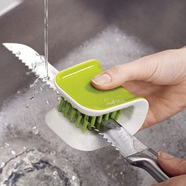 Joseph Joseph – 85105 bladebrush cuchillo y limpiador de cubiertos cepillo para polvo cerdas Scrub Cocina Lavado antideslizante, color verde, Verde, 1