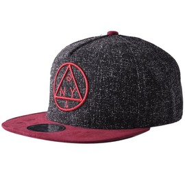 Belsen women’s triangle patterned baseball cap. - Black