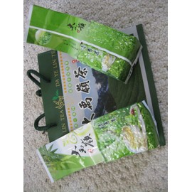 2 X 5.5 Oz (160 g) vacuum sealed bag of Taiwan Da-Yu-Ling (Da Yu Mountain) Winter Green Tea - Taiwan High Mountain Grown Tea Premium Quality Tea.