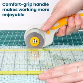 WA Portman Fabric Cutter Wheel - 45mm Rotary Cutter for Fabric with Safety Lock & 20 Extra Rotary Blades - Ideal for Sewing, Quilting, Crafting & Use with Sewing Cutting Mats with Comfort Grip Handle