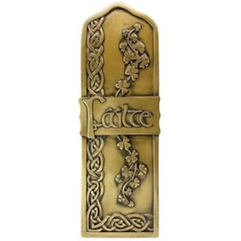 Royal Tara Bronze Failte Wall Hanging Plaque Irish Welcome Handcrafted Shamrock Celtic Spiral Decor Housewarming