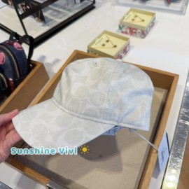 Coach NWT COACH Baseball Signature Denim Hat CB704 Chalk XS/S UNISEX