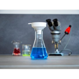 SOMA Plastic Funnel with Integrated 190 µm Strainer Filter - Ideal for Precise Liquid Filtration in Kitchen, Laboratory and Hobby Brewing