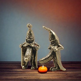 Zyuzles 2Pcs Banana Man Brass Statue Vintage Design Statues Mini Metal Decorative Statue Can be Used for Desktop Decoration, Keychain Decoration, Necklace Decoration, Yellow, Zyu00148