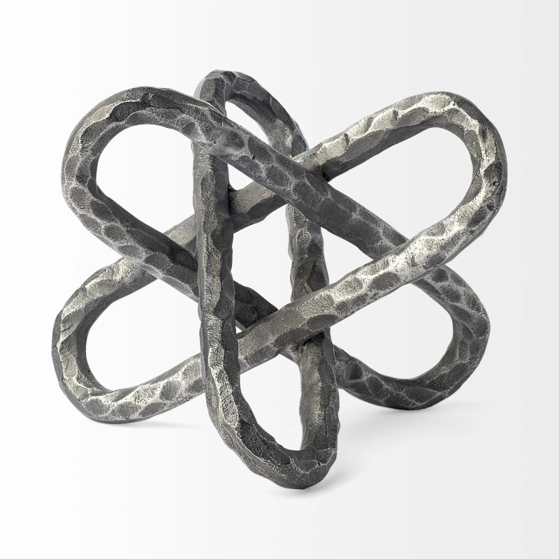 Homeroots Silver Metal Chain Link Sculpture