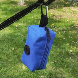 ZGWANSUI 2 Pack Dog Poop Bag Holder, Pet Dog Waste Bag Dispenser for Leash with Metal Clip, Hand Free Doggie Dog Bag Holder Attachment, Fit Any Dog Leash Belt (Black)