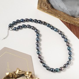 YAMI Schwarze Perlenkette, kultivierte Barock Perlen 7,5-8mm, 925 Sterlingsilber & Weißgold-Platiniert, 45cm+5cm verstellbare Kette, Schmuck Geschenke für Frauen