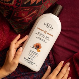 MAISON BERGER 3-in-1 Laundry Wash – Cleans, Softens, Fragrances - Fiber Protection, Phosphate-Free, Vegan - Long-Lasting Scent - HE Compatible, 1L (33 Washes) - Made in France (Velvet of Orient)