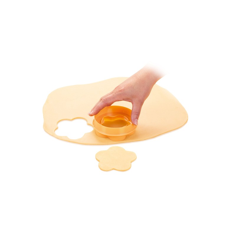 FORMER F.GEBACKENE KÃƒ-RBCHEN KUNSTSTOFF