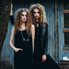 UMBRELLALABORATORY Gothic Lolita dress accessories Pirate Sugar Skull necklace goth jewelry Day of the dead pendant charm skeleton