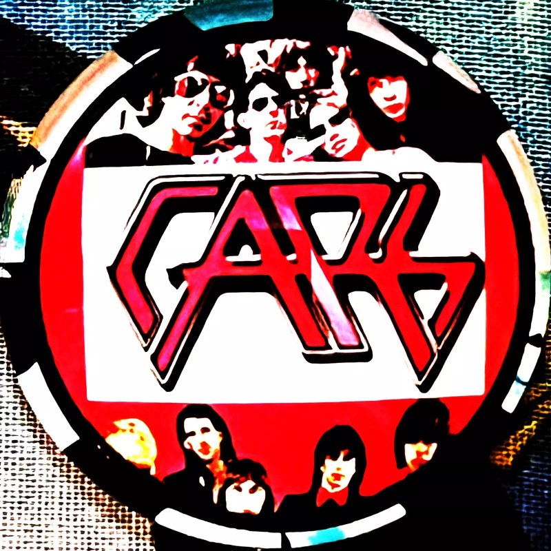 THE CARS SHAKE IT UPTHREE CREATIVE KEYCHAINS