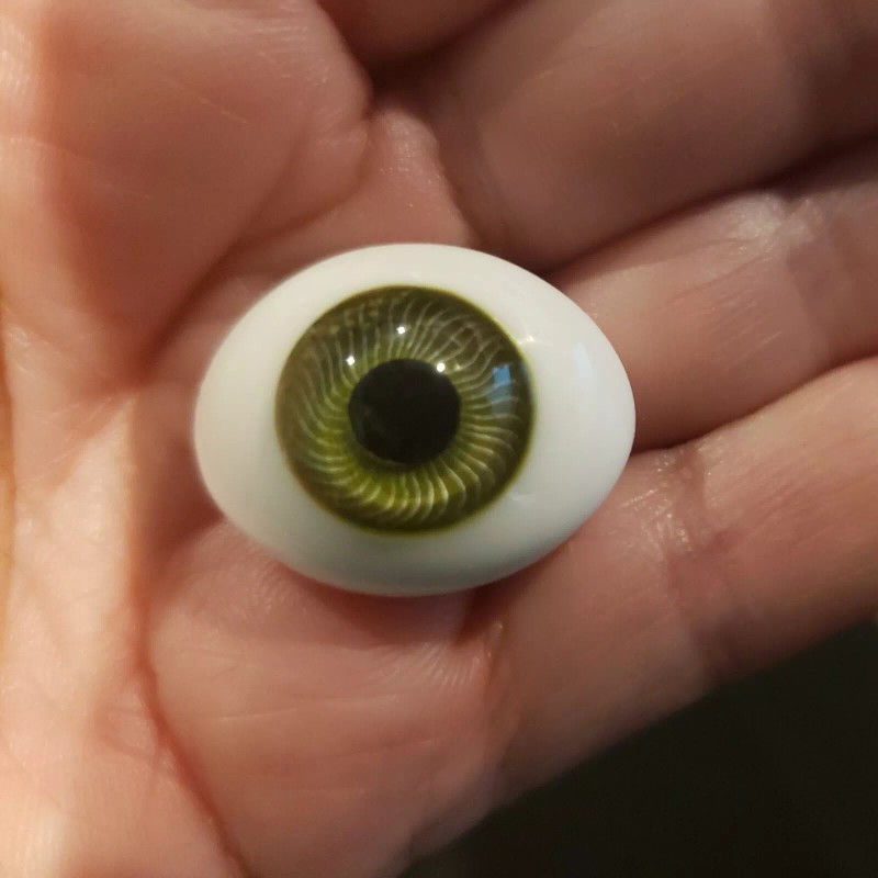 Global 24mm Green Glass Flat Eyes
