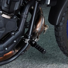 Xitomer Motorcycle Highway Foot Peg 22.2-28.8mm Motorcycle Crash Bar Footrest 7/8’’-1 1/8’’ Crash Bar Footrest Fit for CMX 125 Rebel/CMX 250 Rebel/CMX 300 REBEL/CMX 500 REBEL/CMX 1100 REBEL