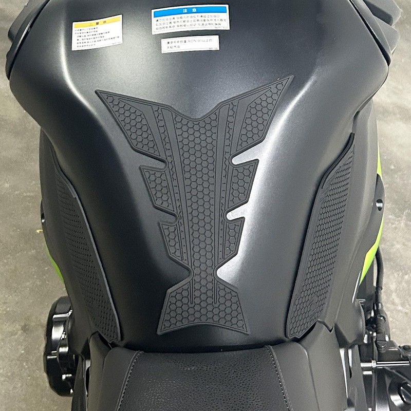 カワサキ Z900 2017-202519 用オートバイ燃料タンクプロテクター トラクション保護ステッカー (ブラック)