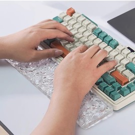 SUEHIODHY Acrylic Keyboard Wrist Rest Mechanical Keyboards Ergonomic Palm Rest for Computer Keyboard Anti-Slip Base Arc Transparent Wrist Pad for Laptop (13 Inch)