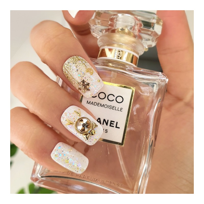 White Christmas Homemade Nail Tips - Almond / 화이트 크리스마스