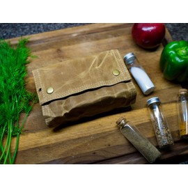 Camel Canvas Spice Bag, Camping Spice Case, 9 Jars Included, Seasoning Holder, Spice Kit, Travel BBQ Spice Set, Kitchen Storage