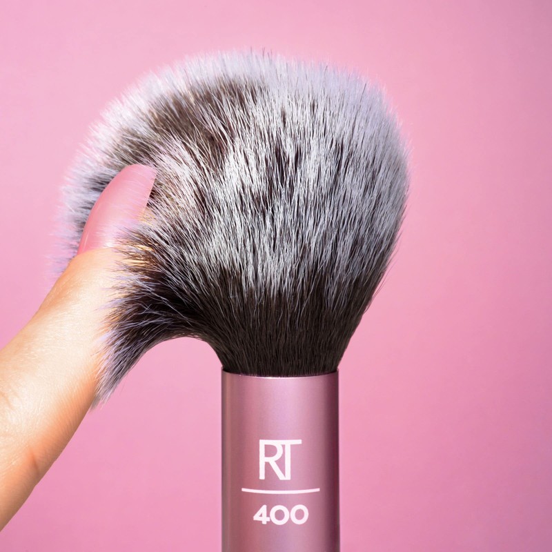 Real Techniques Ultra Plush Blush Makeup Brush, For Loose, Cream,