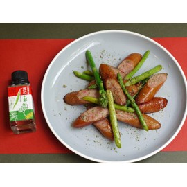 Introducing Western-style Shichimi from Karami. 0.4 oz (12 g) of Western-style shichimi pepper with the spiciness of "Kyushu Green Pepper", "Black Pepper", "Parsley," "Basil", "Oregano", "Lemon