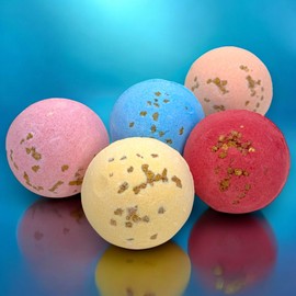 MIJOMA Bath Bombs Gift Set - 5 Luxury Bath Bombs of 67g - Bubble Bath with Lemon Mint, Ocean, Jasmine Sandalwood, Grapefruit & Cranberry - Vegan Bath Fizzer