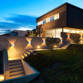 FUPE 20W Led White Outdoor Wall Sconces Light Fixtures Modern Exterior/Interior Waterproof Porch Wall Mounted Lighting Outside Wall Lamps for Garden Shop Yard Patio Home Entryway Park Staircase