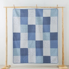 Soul & Lane Indigo Weave 50" x 60" Cotton Quilted Throw Blanket, Country Farmhouse Patchwork Throw Quilt for Couch, Lightweight Pieced Lap Quilt with Blue and White Pattern