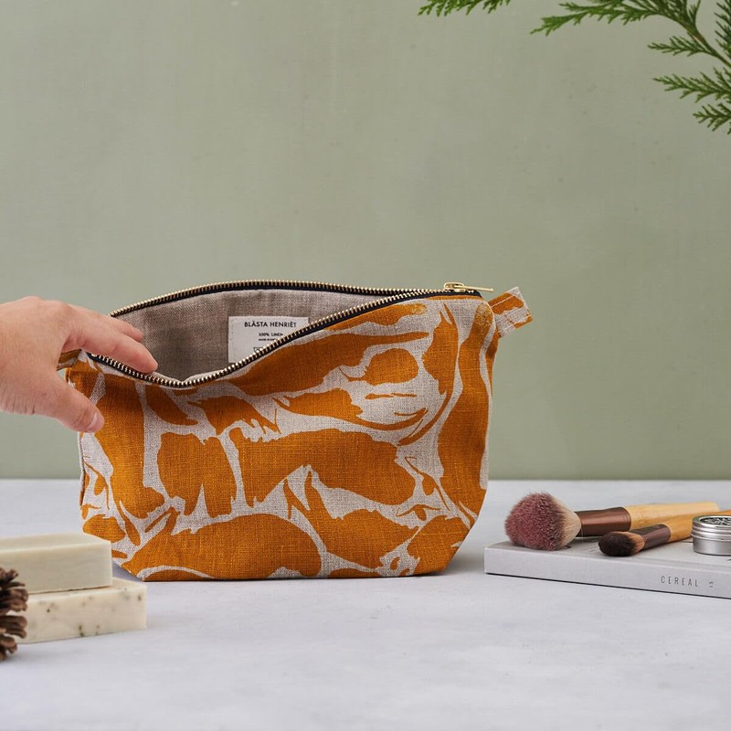 Blästa Henriët Large Wash Bag for Toiletries, Makeup and Travelling