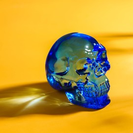 ZQFTZQ Crystal Skull Figurine – Hand-Carved Healing Crystal Stone Skull for Meditation, Reiki, Witchcraft, Energy Work, Spiritual Decor – Unique Gift for Crystal Collectors and Home Decoration