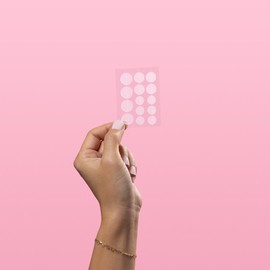 FLO Pimple Patch – Acne & Blemish Spot Treatment, Soothes Pimples, Reduces Redness, Invisible & Gentle Skincare for All Skin Types