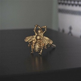 Fyne-Finds Set of 3 Gold Bee Vintage Metal Drawer Cupboard Pull Door Cabinet Knob Furniture Handle