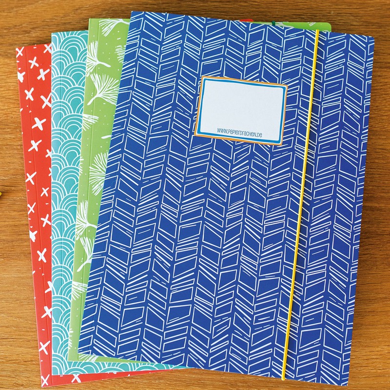 Papierdrachen 4 High-Quality Plastic-Free School Folders with Elastic Band in