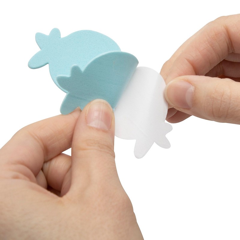 Fun Express Patterned Owl Magnet Craft Kit - Makes 12