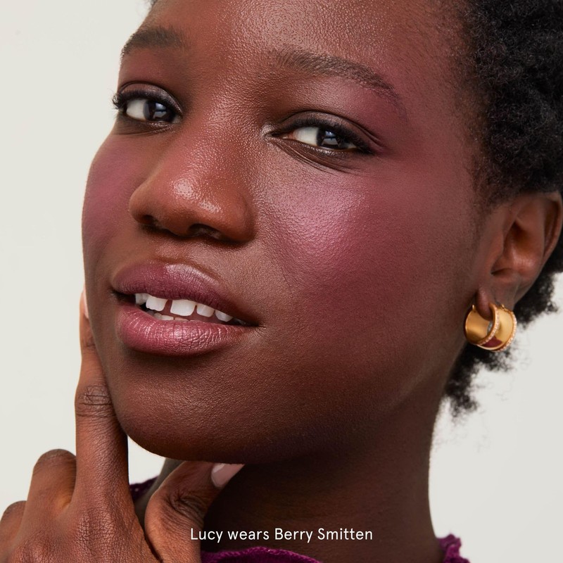 SOSHE Beauty - Blurring Pillow Blush | Featherlight, Cushiony, Cream