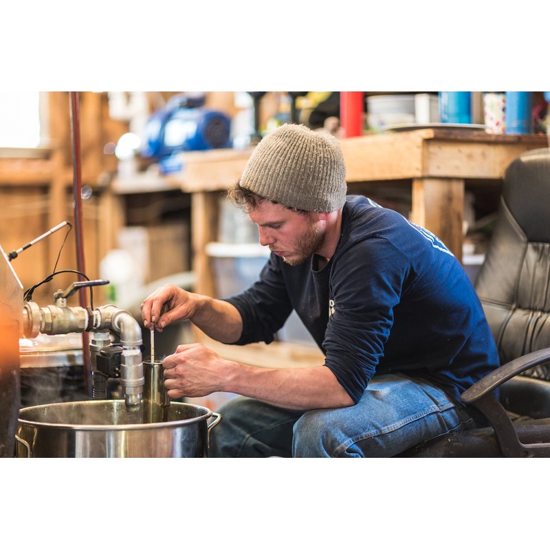 🍁 - Tree Juice Candy Cane Maple Syrup™, Local Farm