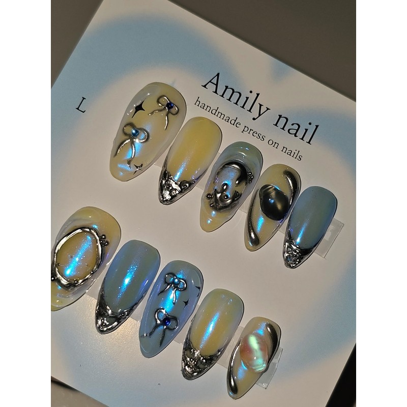 Metallic Aurora [Handmade Nail Tip] Emily Nail - Short Almond