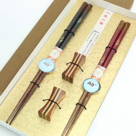 Wakasa Lacquer Chopsticks Dishwasher-Safe, Antibacterial Ag+ Octagonal Yoizakura, Husband and Wife Chopsticks, Chopsticks Rest Included, Gift Set