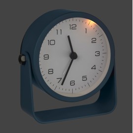 TFA Dostmann Wecker Analog Design, 60.1042.06, ohne Ticken, mit Hintergrundbeleuchtung, Nachttisch-Wecker mit Licht, aus Metall/Glas, Tischuhr, modernes Design, blau