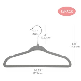 Pack of 15 hangers.