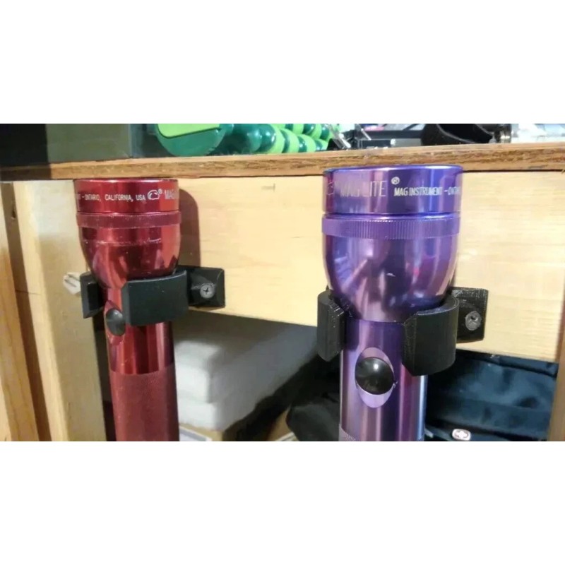 Mag-Lite Single Pack Maglite D Cell Flashlight Wall Mount Holder