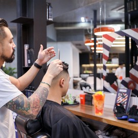 Haircut Hairdressing Capes, Universal Barber Cape, Hairdressing Salon Capes, Waterproof, Easy to Clean, 140 cm x 100 cm, black