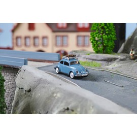 Carson 500504149 1:87 VW Beetle Winter Sport Version 2.4GHz 100% - Ready-to-Drive Model, RC Car, H0 Car, RC Model, Diorama Vehicle, Blue