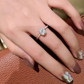 LUSHE Moissanite Engagement Rings for Women Oval Cut D Color VVS1 Clarity 925 Sterling Silver with 18K White Gold Plated Moissanite Wedding Bands Promise Rings 1CT