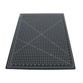 ARTIST'S BEST 18 x 24" (45.7 cm x 61 cm) | Self-Healing Black Cutting Mat | Pre-Marked Grid Lines | Durable & Protects Surfaces | Perfect for Crafting & Precision Cuts