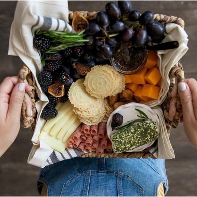 34 Degrees Rosemary Crisps | Light & Crunchy Thin Crackers
